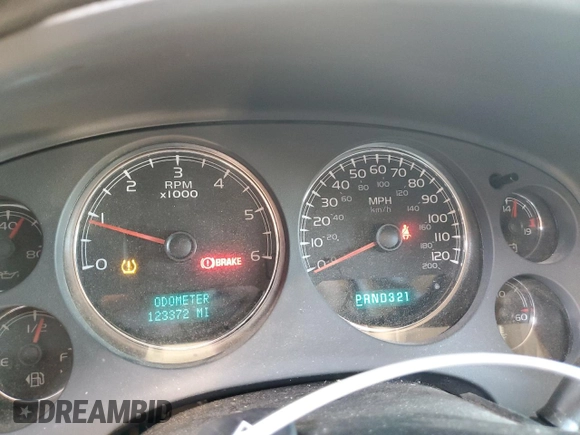 2007 GMC Yukon XL SLT with VIN 1GKFK16387R381473, listed as a Copart auction lot 47806175 with 123,372 mi miles and Salvage Title. Bid and sale history available at DreamBid. Image 9.
