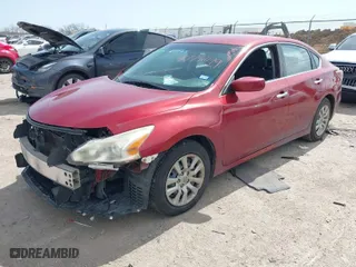 2015 Nissan Altima 2.5 S with VIN 1N4AL3AP4FC261928, listed as a IAAI auction lot 41775449 with 172,925 mi miles. Bid and sale history available at carsss.com. Image 2.