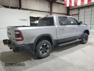 2019 Ram 1500 Rebel z VIN 1C6SRFLT3KN671103, wystawiony jako Copart lot #49518485 z przebiegiem 134 232 mil mil oraz Czysty tytuł • Clean title. Historia ofert i sprzedaży dostępna na DreamBid. Obrazek 3.