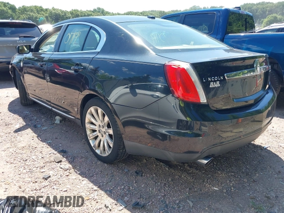 2011 Lincoln MKS EcoBoost with VIN 1LNHL9FT8BG607074, listed as a IAAI auction lot 42640791 with 187,795 mi miles and . Bid and sale history available at DreamBid. Image 3.
