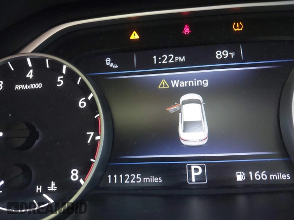2017 Nissan Maxima S with VIN 1N4AA6AP4HC430288, listed as a IAAI auction lot 41883993 with 111,225 mi miles and . Bid and sale history available at DreamBid. Image 15.