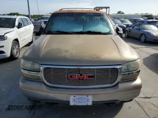 2000 GMC Yukon SLT with VIN 1GKEC13T0YJ204011, listed as a Copart auction lot 74451944 with 0 mi miles and Salvage Title. Bid and sale history available at carsss.com. Image 5.
