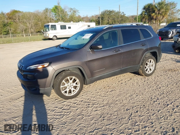 2018 Jeep Cherokee Latitude Plus z VIN 1C4PJLLB5JD538858, wystawiony jako IAAI lot #41752157 z przebiegiem 134 199 mil mil oraz . Historia ofert i sprzedaży dostępna na DreamBid. Obrazek 22.