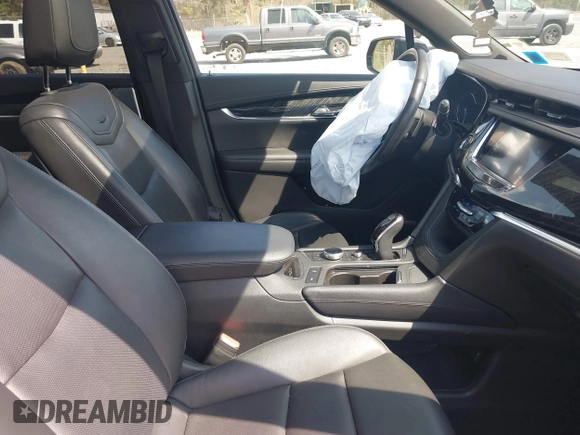 2020 Cadillac XT6 AWD Premium Luxury with VIN 1GYKPDRSXLZ157822, listed as a IAAI auction lot 41806340 with 41,776 mi miles and . Bid and sale history available at DreamBid. Image 5.