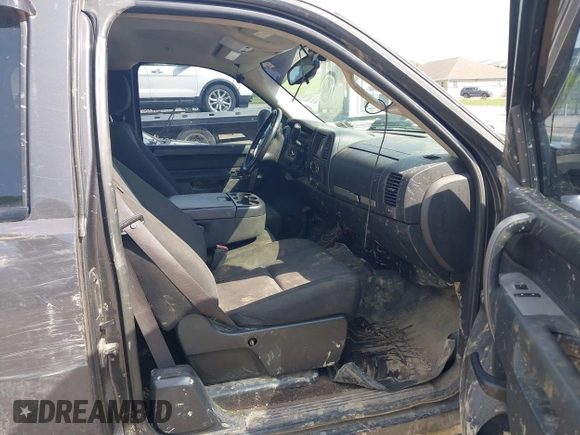 2011 Chevrolet Silverado 1500 LT with VIN 1GCRKSE34BZ103517, listed as a IAAI auction lot 42159755 with 283,117 mi miles and . Bid and sale history available at DreamBid. Image 5.