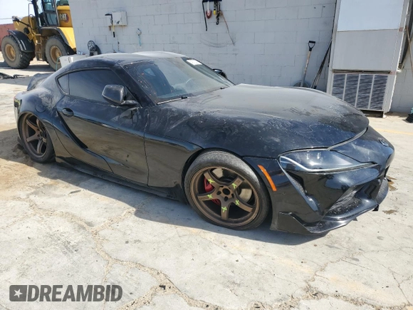 2020 Toyota Supra 3.0 с VIN WZ1DB4C01LW027810, выставлен на аукционе Copart как лот 45732275 с пробегом 26 734 миль миль и Списание • Salvage title. История ставок и продаж доступна на DreamBid. Изображение 4.