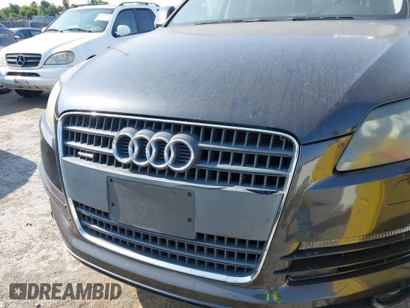 2008 Audi Q7 Premium z VIN WA1BY74L48D043933, wystawiony jako IAAI lot #42575156 z przebiegiem 201 994 mil mil oraz . Historia ofert i sprzedaży dostępna na DreamBid. Obrazek 6.