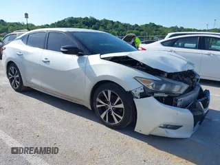 2017 Nissan Maxima SV z VIN 1N4AA6AP3HC389930, wystawiony jako IAAI lot #42343554 z przebiegiem 128 926 mil mil oraz . Historia ofert i sprzedaży dostępna na DreamBid. Obrazek 1.