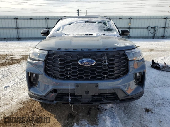 2025 Ford Explorer ST-Line with VIN 1FMUK8KH3SGA67520, listed as a Copart auction lot 45019675 with 3,857 mi miles and Salvage Title. Bid and sale history available at carsss.com. Image 5.