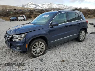 2016 Volkswagen Tiguan SE with VIN WVGBV7AX3GW532425, listed as a Copart auction lot 48720835 with 88,312 mi miles and Salvage Title. Bid and sale history available at DreamBid. Image 1.