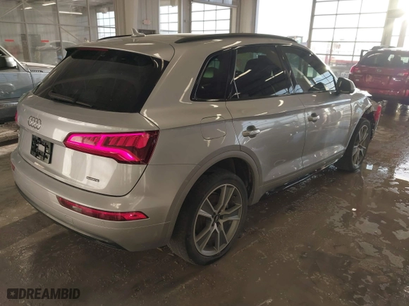 2019 Audi Q5 Premium Plus with VIN WA1BNAFY8K2034380, listed as a IAAI auction lot 41697243 with 80,377 mi miles. Bid and sale history available at carsss.com. Image 4.