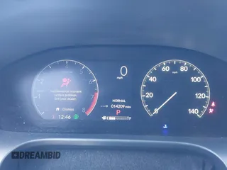 2024 Honda HR-V Sport z VIN 3CZRZ2H51RM771256, wystawiony jako IAAI lot #42051986 z przebiegiem 14 209 mil mil oraz . Historia ofert i sprzedaży dostępna na DreamBid. Obrazek 7.