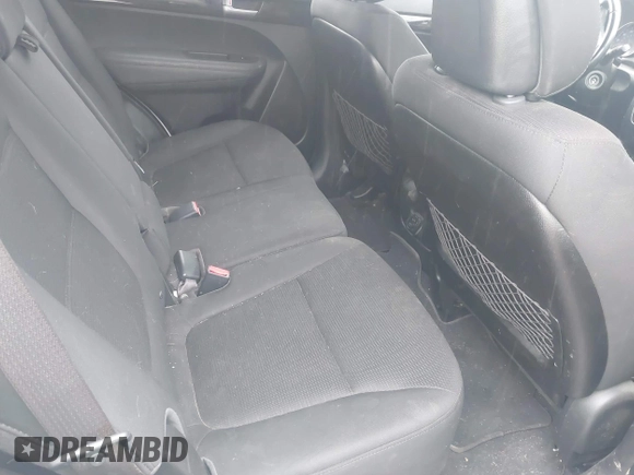 2014 Kia Sorento LX with VIN 5XYKT4A70EG489682, listed as a IAAI auction lot 42088723 with 180,471 mi miles and . Bid and sale history available at carsss.com. Image 8.