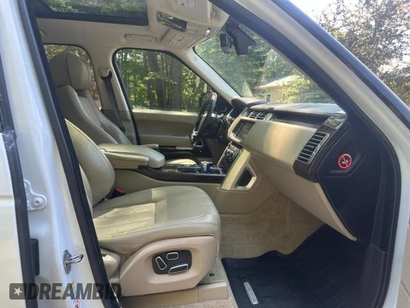 2014 Land Rover Range Rover HSE z VIN SALGS2WFXEA135917, wystawiony jako Copart lot #59755155 z przebiegiem 145 752 mil mil oraz Czysty tytuł • Clean title. Historia ofert i sprzedaży dostępna na DreamBid. Obrazek 5.