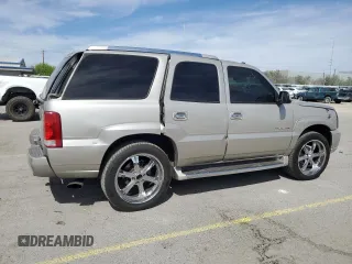 2004 Cadillac Escalade z VIN 1GYEC63T44R235759, wystawiony jako Copart lot #53166755 z przebiegiem 212 034 mil mil oraz Szkody całkowita. Historia ofert i sprzedaży dostępna na DreamBid. Obrazek 3.