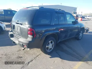 2007 Chevrolet TrailBlazer LT with VIN 1GNDT13S172289472, listed as a IAAI auction lot 42028438 with 230,541 mi miles and . Bid and sale history available at DreamBid. Image 4.