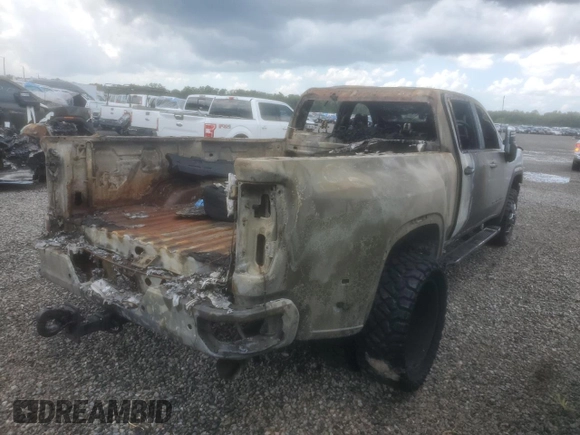 2023 GMC Sierra 3500HD Denali z VIN 1GT49WEY9PF202335, wystawiony jako Copart lot #67789184 z przebiegiem 24 537 mil mil oraz Nie do naprawy. Historia ofert i sprzedaży dostępna na DreamBid. Obrazek 3.