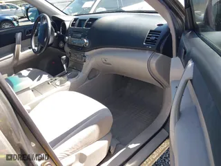 2009 Toyota Highlander Sport with VIN JTEES43A692121575, listed as a IAAI auction lot 42019383 with 171,076 mi miles. Bid and sale history available at carsss.com. Image 5.