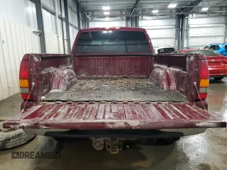 2002 GMC Sierra 1500HD SLE z VIN 1GTGK13U32F137446, wystawiony jako Copart lot #82978294 z przebiegiem 144 560 mil mil oraz Szkody całkowita. Historia ofert i sprzedaży dostępna na DreamBid. Obrazek 6.