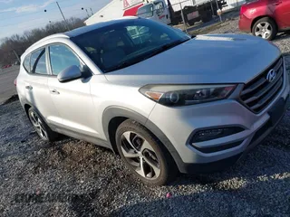 2016 Hyundai Tucson Limited z VIN KM8J3CA2XGU047516, wystawiony jako IAAI lot #41551168 z przebiegiem 122 244 mil mil oraz . Historia ofert i sprzedaży dostępna na DreamBid. Obrazek 1.