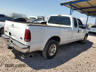 2005 Ford Super Duty F-250 XL with VIN 1FTSX20595EB03374, listed as a Copart auction lot 70282374 with 256,029 mi miles and Salvage Title. Bid and sale history available at carsss.com. Image 3.