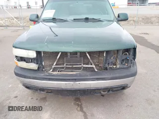 2001 Chevrolet Suburban LT with VIN 3GNFK16T71G245894, listed as a IAAI auction lot 41957655 with 0 mi miles. Bid and sale history available at carsss.com. Image 6.