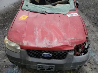 2005 Ford Escape XLT with VIN 1FMYU93195KA41167, listed as a Copart auction lot 77366534 with 196,139 mi miles and Non Repairable. Bid and sale history available at carsss.com. Image 12.
