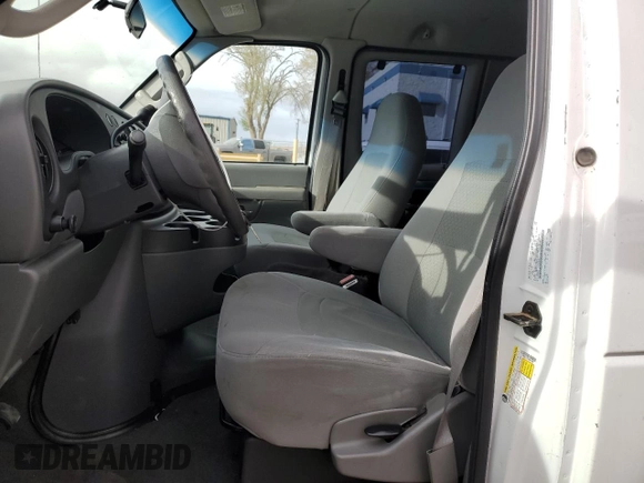 2007 Ford Econoline Passenger XL with VIN 1FBSS31L07DB12995, listed as a Copart auction lot 52041765 with 144,918 mi miles and Clean title. Bid and sale history available at DreamBid. Image 7.