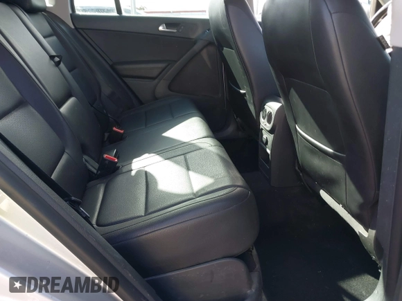 2011 Volkswagen Tiguan SE with VIN WVGBV7AX4BW561845, listed as a IAAI auction lot 41840195 with 171,929 mi miles and . Bid and sale history available at DreamBid. Image 8.