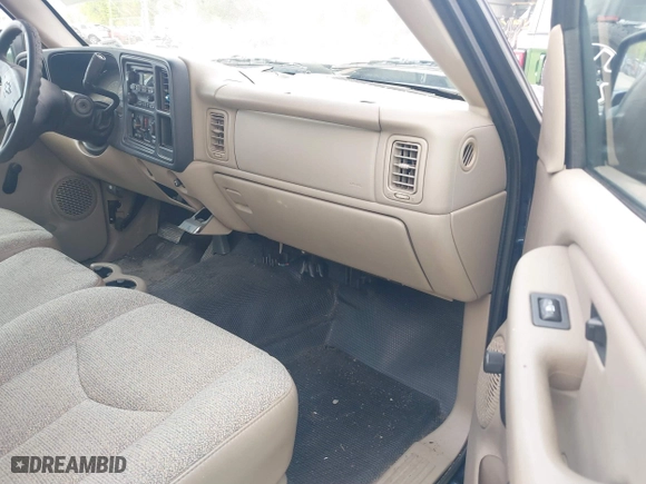 2006 Chevrolet Silverado 1500 Work Truck with VIN 3GCEC14X56G224380, listed as a IAAI auction lot 41864035 with 51,414 mi miles. Bid and sale history available at carsss.com. Image 5.