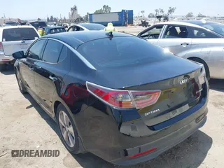 2015 Kia Optima EX z VIN KNAGN4AD9F5085003, wystawiony jako IAAI lot #42659448 z przebiegiem 128 334 mil mil oraz . Historia ofert i sprzedaży dostępna na DreamBid. Obrazek 3.