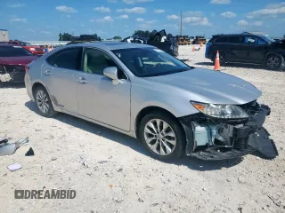 2013 Lexus ES 300h with VIN JTHBW1GG9D2003018, listed as a Copart auction lot 59173005 with 132,344 mi miles and Salvage title. Bid and sale history available at DreamBid. Image 4.