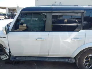 2024 Ford Bronco Outer Banks с VIN 1FMDE8BH3RLB55220, выставлен на аукционе IAAI как лот 42290827 с пробегом 9 415 миль миль и . История ставок и продаж доступна на DreamBid. Изображение 14.