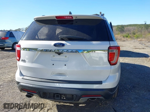 2018 Ford Explorer XLT z VIN 1FM5K7D85JGB84316, wystawiony jako IAAI lot #41817389 z przebiegiem 110 577 mil mil oraz . Historia ofert i sprzedaży dostępna na DreamBid. Obrazek 16.
