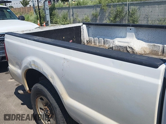 2008 Ford F-250 XL with VIN 1FTSW20538EE05153, listed as a IAAI auction lot 42610500 with 162,318 mi miles and . Bid and sale history available at DreamBid. Image 8.