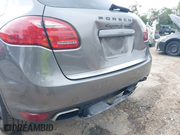 2012 Porsche Cayenne S Hybrid with VIN WP1AE2A25CLA90636, listed as a IAAI auction lot 41922089 with 90,318 mi miles and . Bid and sale history available at DreamBid. Image 12.