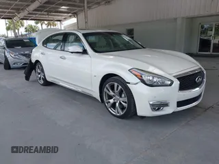 2018 Infiniti Q70 Luxe with VIN JN1BY1PP4JM330361, listed as a IAAI auction lot 42469866 with 69,986 mi miles and . Bid and sale history available at DreamBid. Image 1.