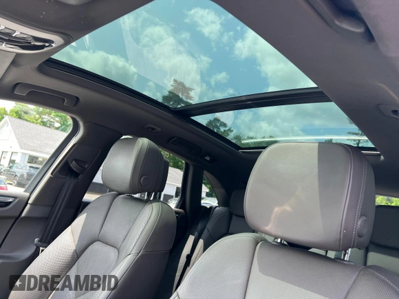 2019 Porsche Macan with VIN WP1AA2A59KLB09077, listed as a Copart auction lot 59614375 with 76,786 mi miles and Clean title. Bid and sale history available at DreamBid. Image 9.