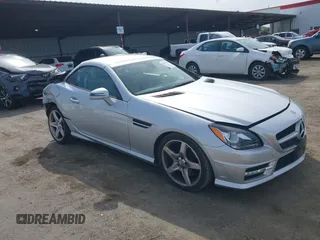2013 Mercedes-Benz SLK 250 z VIN WDDPK4HA3DF054317, wystawiony jako IAAI lot #41846772 z przebiegiem 90 811 mil mil oraz . Historia ofert i sprzedaży dostępna na DreamBid. Obrazek 1.