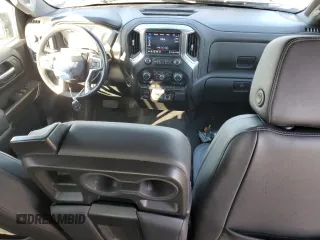 2021 Chevrolet Silverado 1500 LT with VIN 1GCUYDEDXMZ430956, listed as a Copart auction lot 80556744 with 51,493 mi miles and Salvage Title. Bid and sale history available at carsss.com. Image 8.