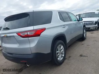 2021 Chevrolet Traverse LS with VIN 1GNERFKW9MJ228909, listed as a IAAI auction lot 41024869 with 61,943 mi miles. Bid and sale history available at carsss.com. Image 4.