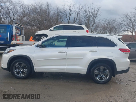 2017 Toyota Highlander Limited with VIN 5TDDZRFH7HS446499, listed as a IAAI auction lot 41681302 with 89,055 mi miles and . Bid and sale history available at DreamBid. Image 15.
