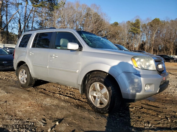 2009 Honda Pilot EX with VIN 5FNYF48409B046667, listed as a Copart auction lot 88985195 with 227,430 mi miles and Salvage Title. Bid and sale history available at carsss.com. Image 4.
