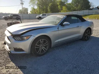 2016 Ford Mustang EcoBoost Premium z VIN 1FATP8UH9G5280947, wystawiony jako Copart lot #53451195 z przebiegiem 142 567 mil mil oraz Szkoda całkowita • Salvage title. Historia ofert i sprzedaży dostępna na DreamBid. Obrazek 1.