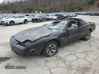 1985 Pontiac Firebird with VIN 1G2FS87S2FN235901, listed as a Copart auction lot 47164605 with 86,048 mi miles and Salvage Title. Bid and sale history available at carsss.com. Image 1.