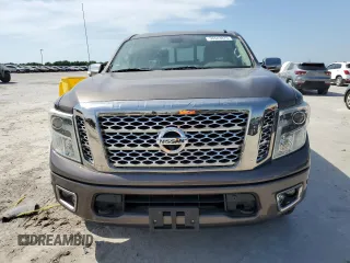 2017 Nissan Titan SV z VIN 1N6AA1E54HN512447, wystawiony jako Copart lot #56543875 z przebiegiem 119 426 mil mil oraz Czysty tytuł • Clean title. Historia ofert i sprzedaży dostępna na DreamBid. Obrazek 5.