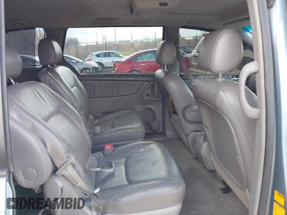 2007 Toyota Sienna XLE with VIN 5TDZK22C37S053965, listed as a IAAI auction lot 41902226 with 239,910 mi miles. Bid and sale history available at carsss.com. Image 8.