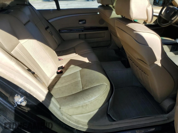 2006 BMW 7 Series 750Li z VIN WBAHN83566DT60821, wystawiony jako Copart lot #50189525 z przebiegiem 151 446 mil mil oraz Szkoda całkowita • Salvage title. Historia ofert i sprzedaży dostępna na DreamBid. Obrazek 10.