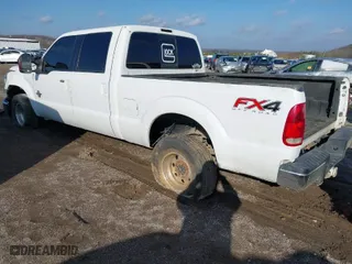 2015 Ford Super Duty F-250 SRW Lariat with VIN 1FT7W2BTXFEA32630, listed as a IAAI auction lot 41190496 with 204,328 mi miles. Bid and sale history available at carsss.com. Image 3.