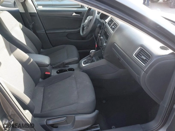 2014 Volkswagen Jetta Sedan S with VIN 3VW2K7AJ1EM290446, listed as a IAAI auction lot 41851440 with 115,291 mi miles. Bid and sale history available at carsss.com. Image 5.